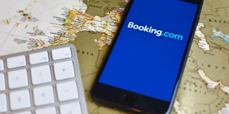 Booking cherche à réactiver ses réservations en Espagne