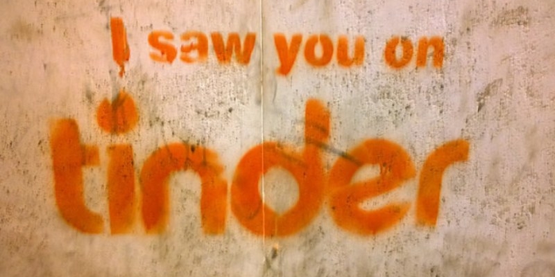 Tinder signe avec Ryan Reynolds